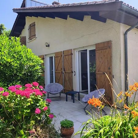 Grand 2 Pièces Pour 4 Personnes Avec Jardin *