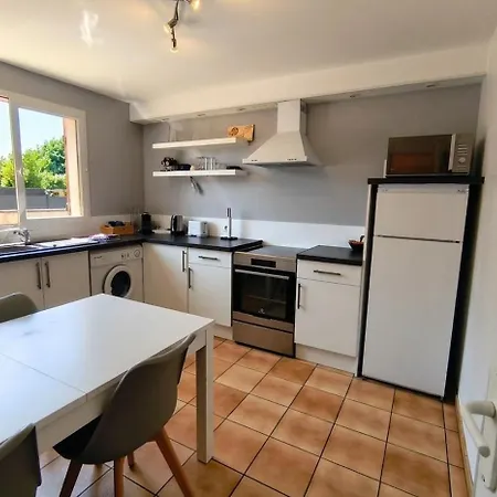 Grand 2 Pièces Pour 4 Personnes Avec Jardin Appartamento Eysines