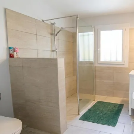 Appartamento Grand 2 Pièces Pour 4 Personnes Avec Jardin